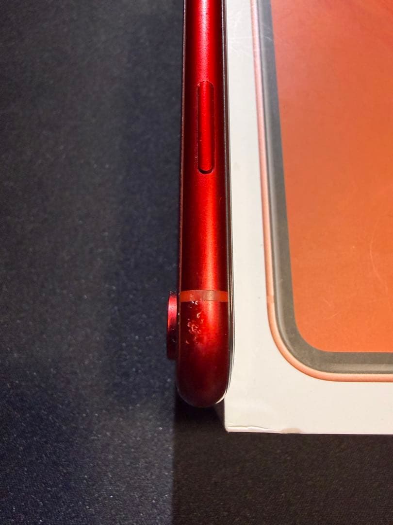 Apple iPhone XR (PRODUCT(RED)) 本体　^_−☆