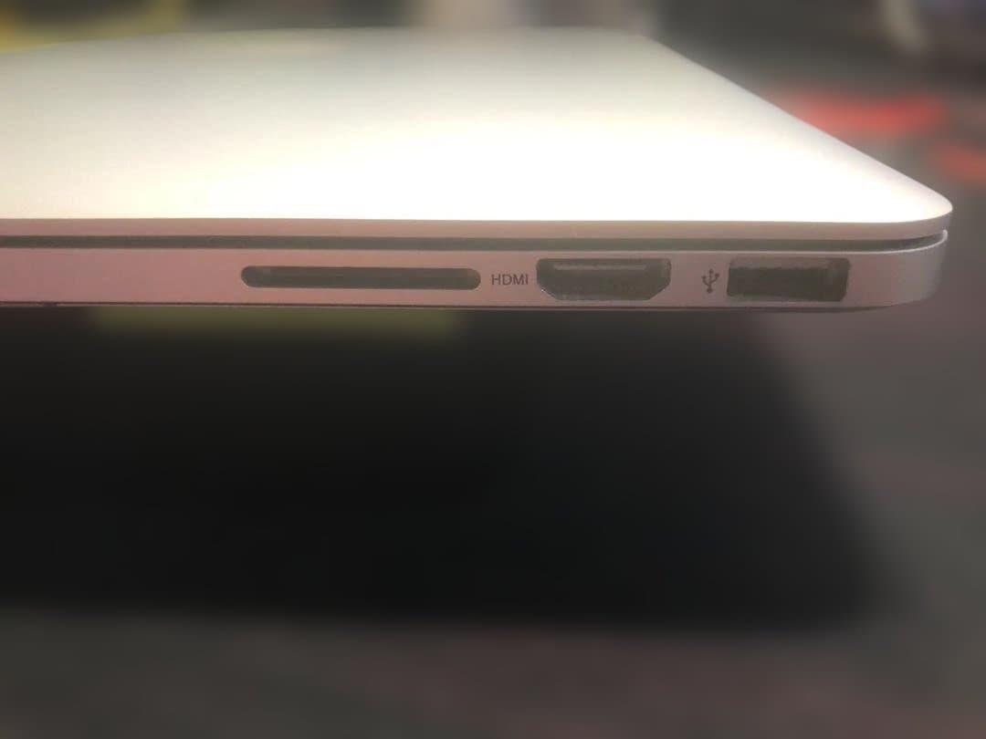 MacBook Pro 2.5GHz i7 16GB　ストレージ500GB　美品