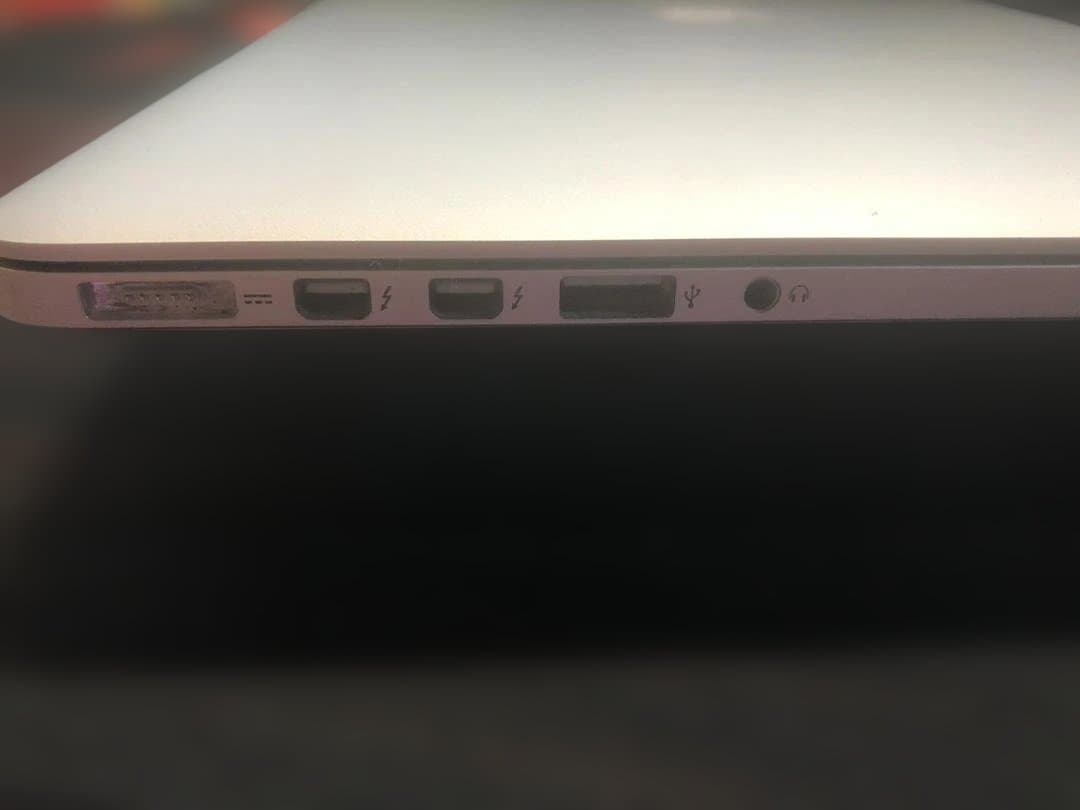 MacBook Pro 2.5GHz i7 16GB　ストレージ500GB　美品