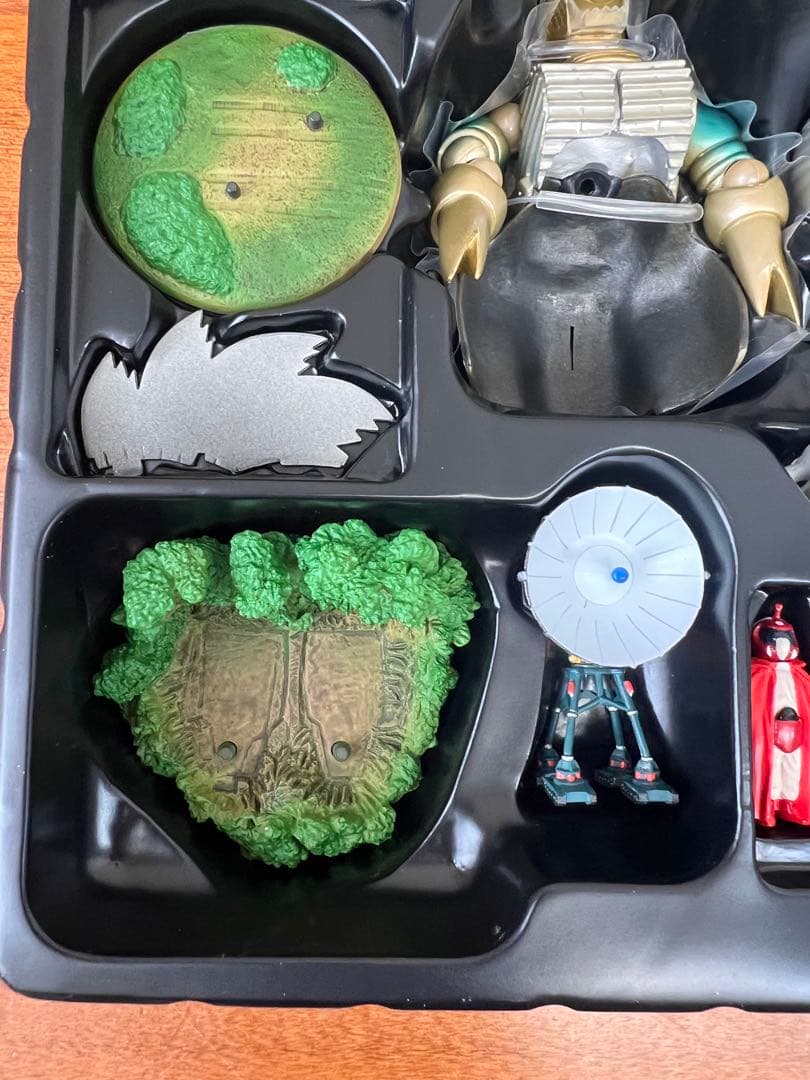 No143 特撮 リボルテック 013 モゲラ ロボット フィギュア