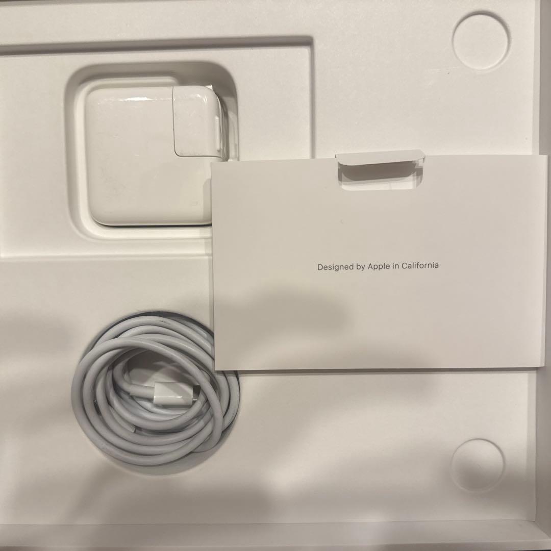 MacBook本体 MacBook Air (M1, 2020)