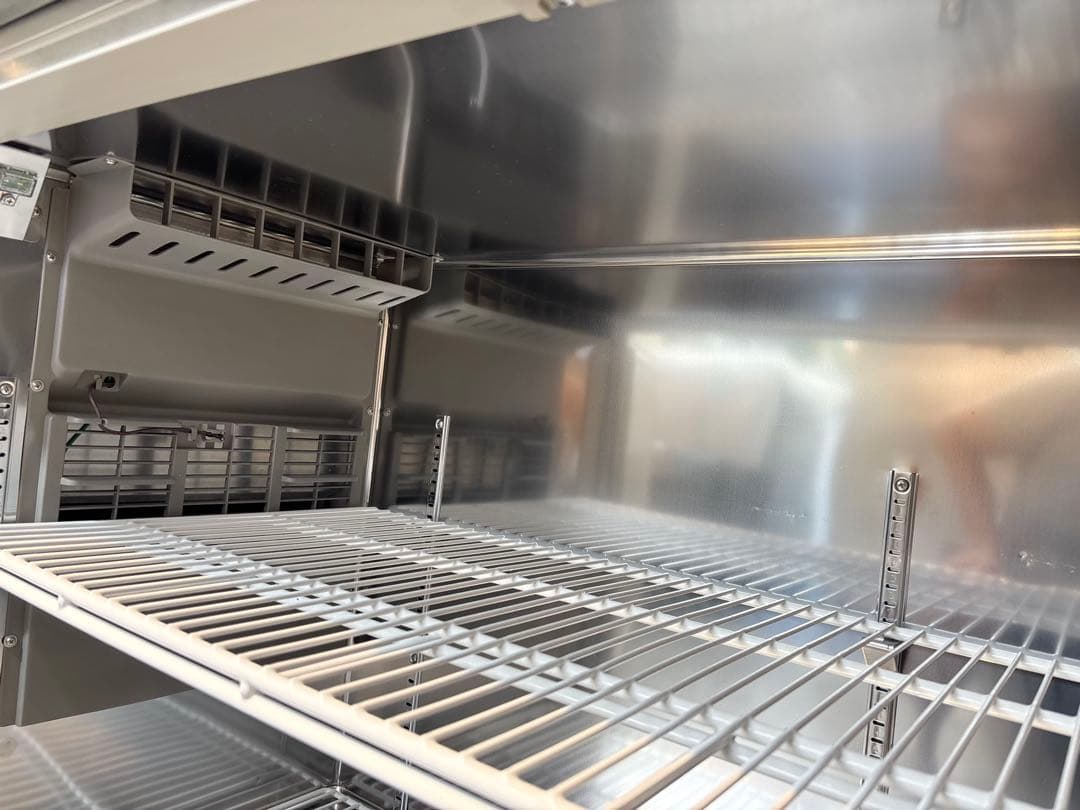 パナソニック業務用テーブル形冷蔵庫SUR-K1561SA