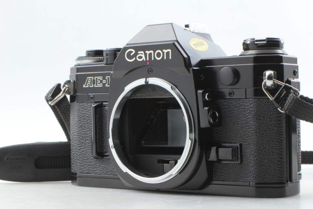 【整備済　美品】Canon AE-1フィルムカメラブラック露出計OK #1282