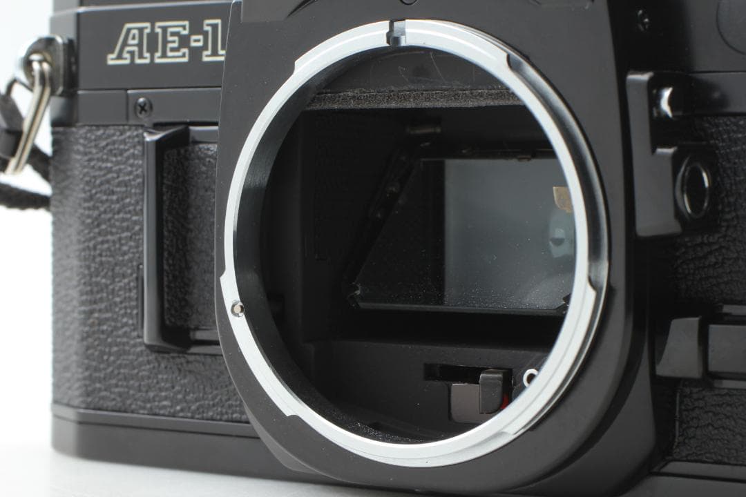 【整備済　美品】Canon AE-1フィルムカメラブラック露出計OK #1282