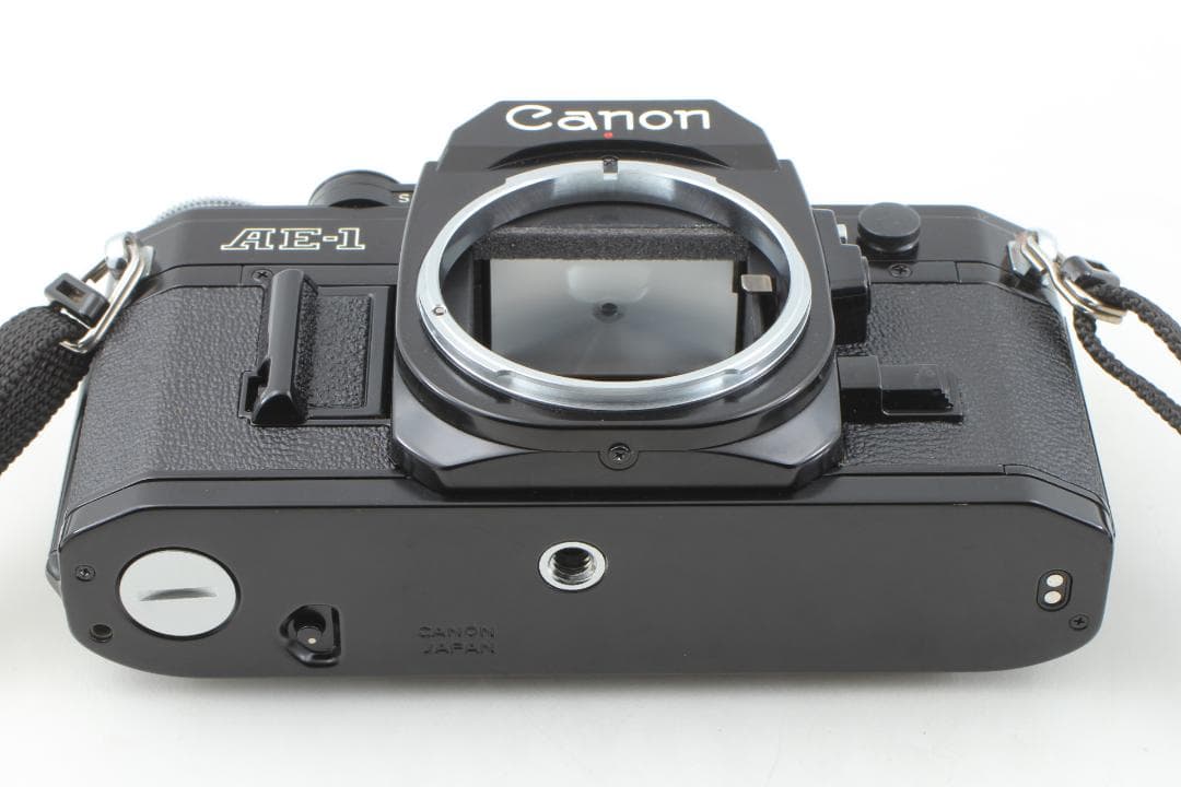 【整備済　美品】Canon AE-1フィルムカメラブラック露出計OK #1282