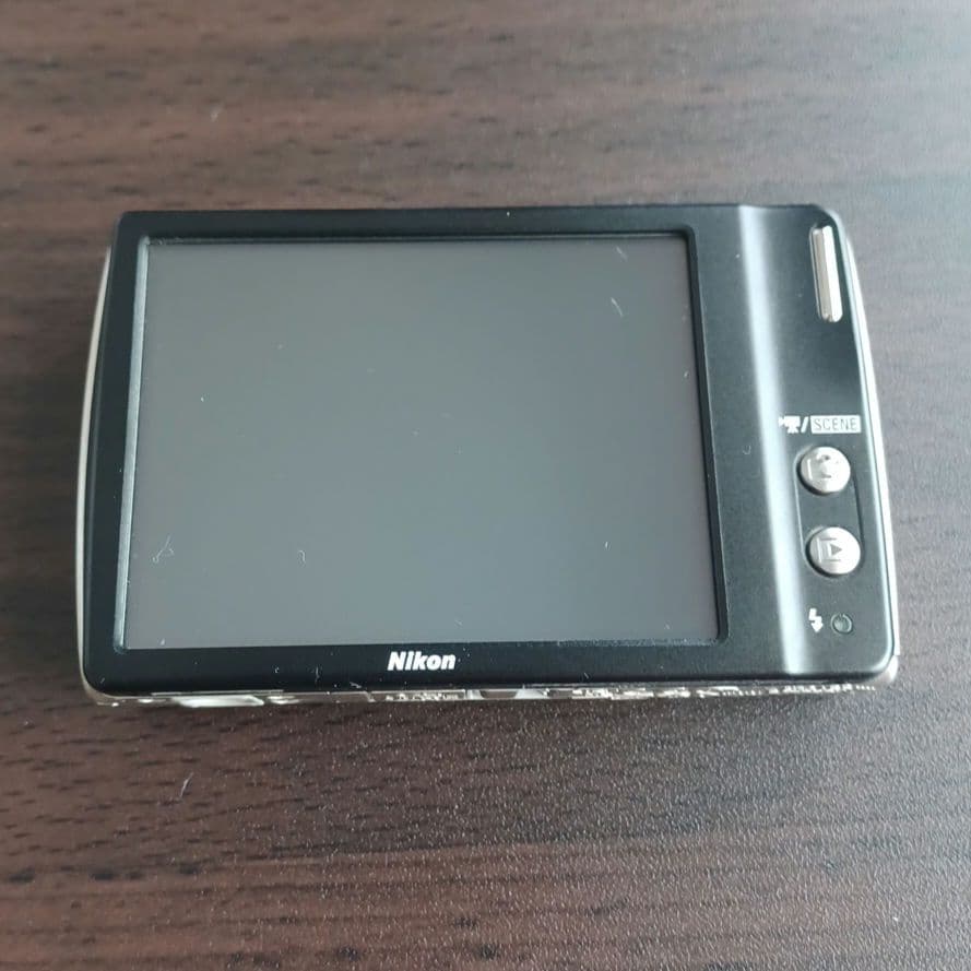 Nikon COOLPIX S230 コンパクトデジタルカメラ