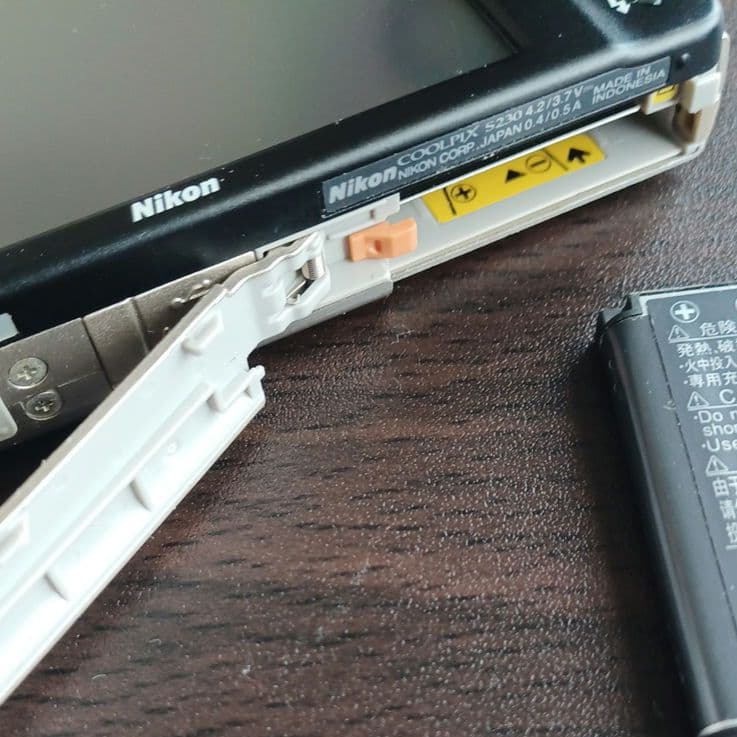 Nikon COOLPIX S230 コンパクトデジタルカメラ