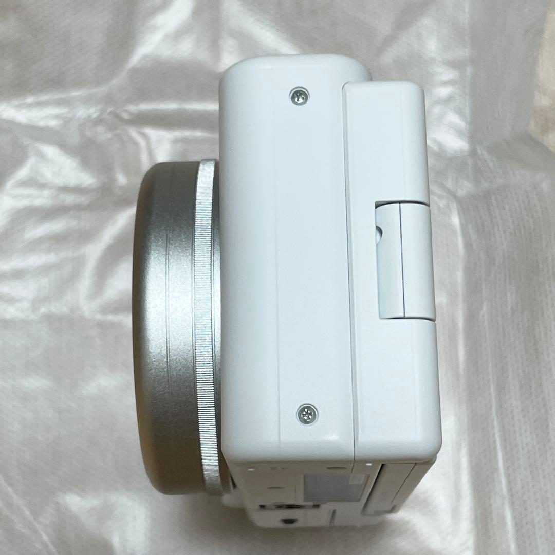 新品未使用　VLOGCAM ZV-1、サンディスクSDカード、バッテリーパック