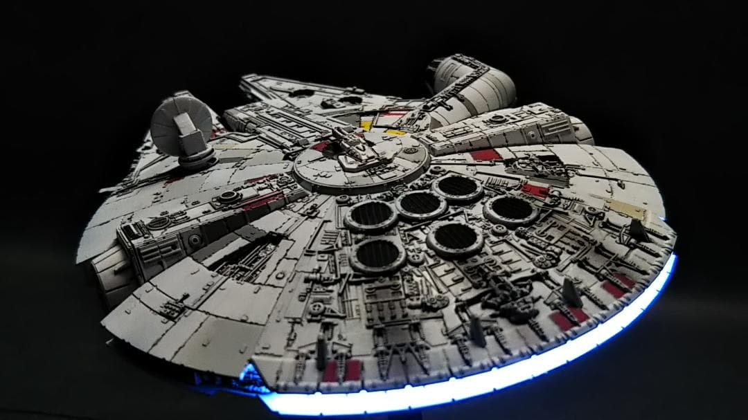 ミレニアムファルコン電飾改修 塗装済 完成品 ビークル+9Vスイッチ付電源