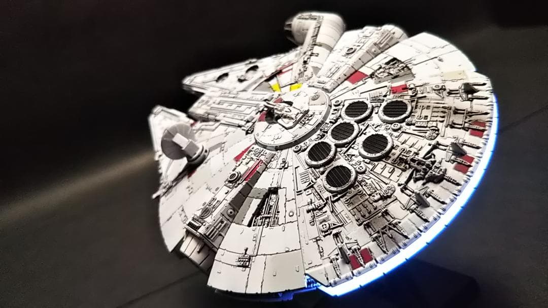 ミレニアムファルコン電飾改修 塗装済 完成品 ビークル+9Vスイッチ付電源