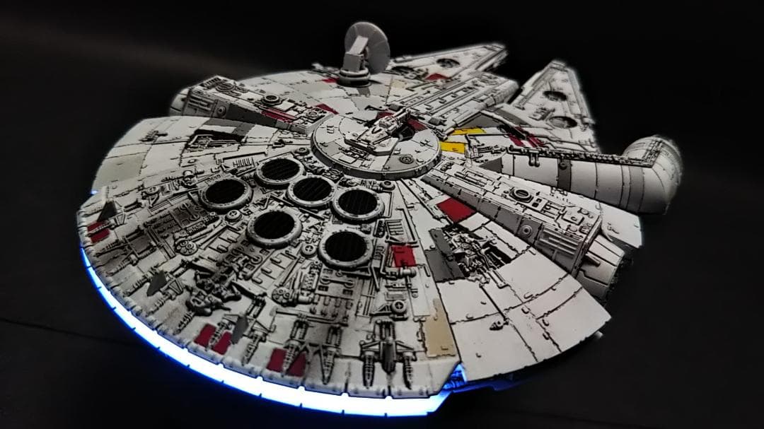 ミレニアムファルコン電飾改修 塗装済 完成品 ビークル+9Vスイッチ付電源