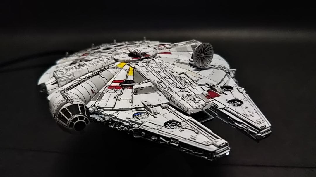 ミレニアムファルコン電飾改修 塗装済 完成品 ビークル+9Vスイッチ付電源