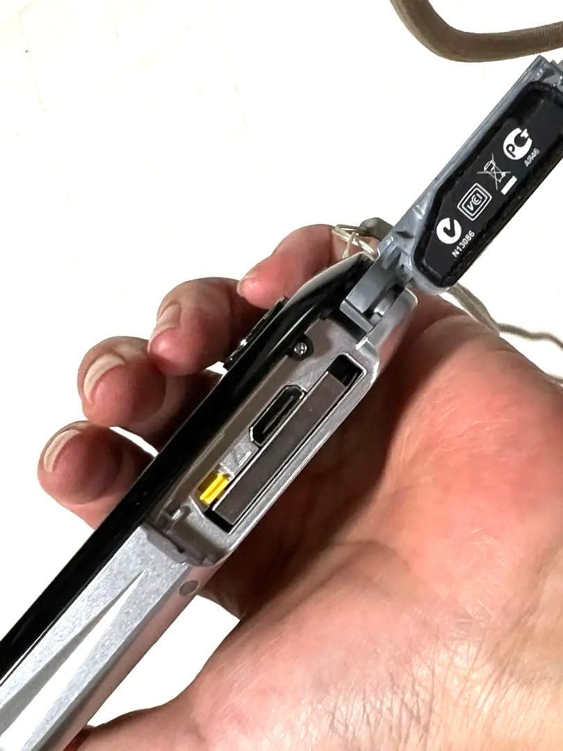 完動品 GE DV1 デジタルHDビデオカメラ ブルー 防水 動作確認済み SD