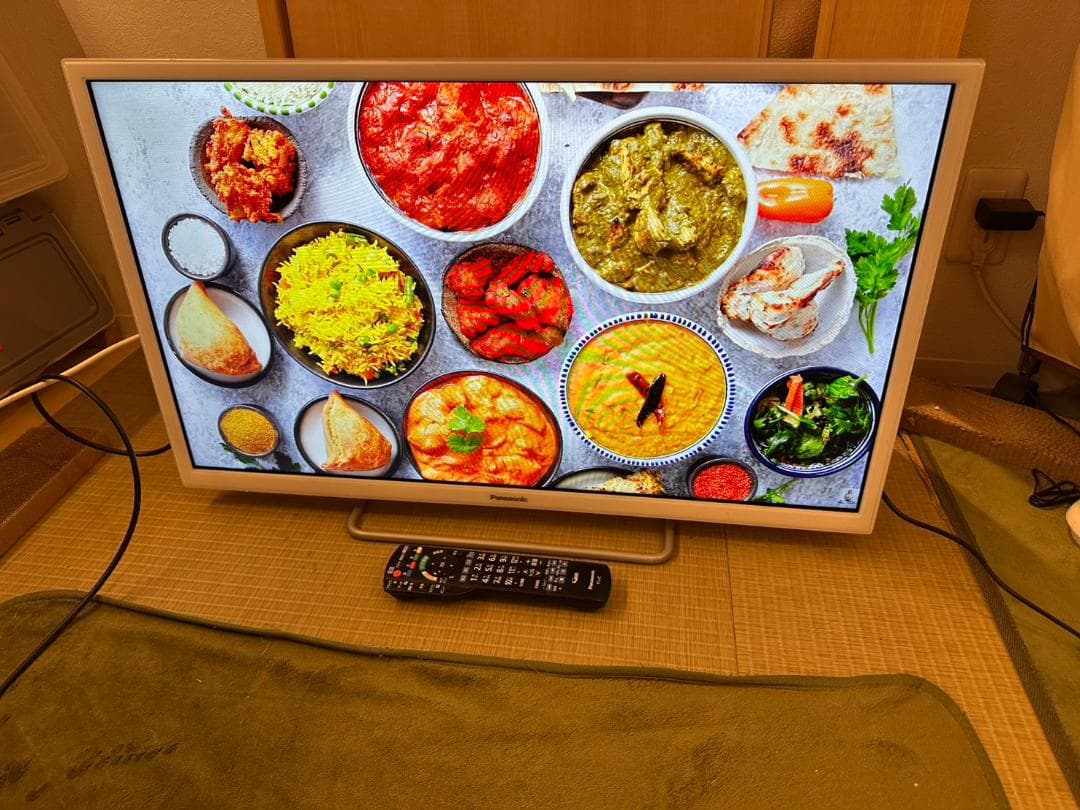 スマートテレビ！パナソニック　32型　TH-32ES500　20年製　映り綺麗