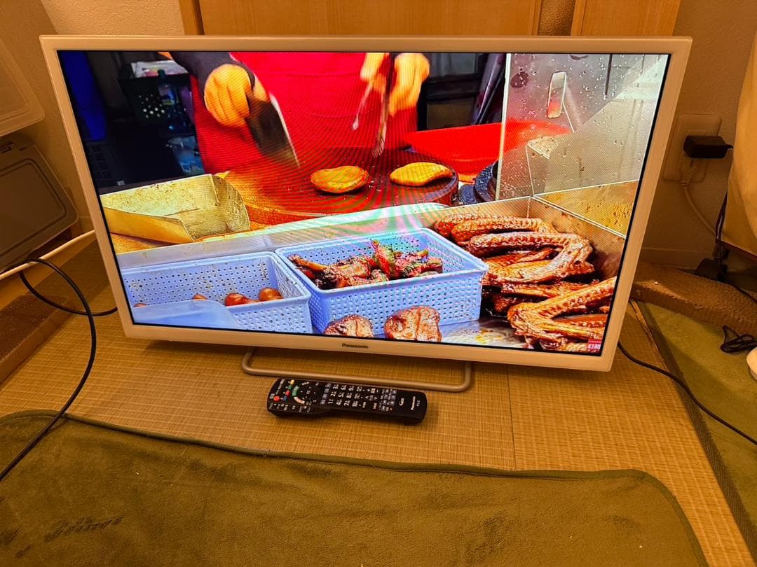 スマートテレビ！パナソニック　32型　TH-32ES500　20年製　映り綺麗