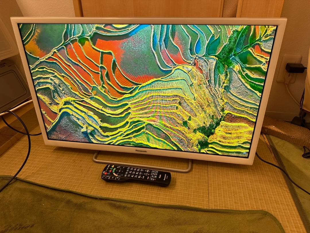 スマートテレビ！パナソニック　32型　TH-32ES500　20年製　映り綺麗