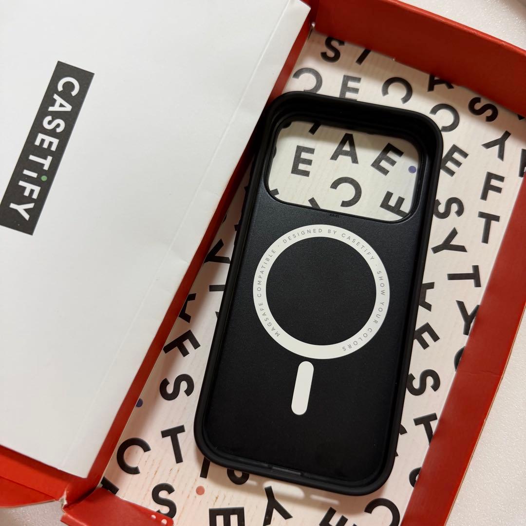 CASETiFY スローベア ブラック iPhone 17 proケース