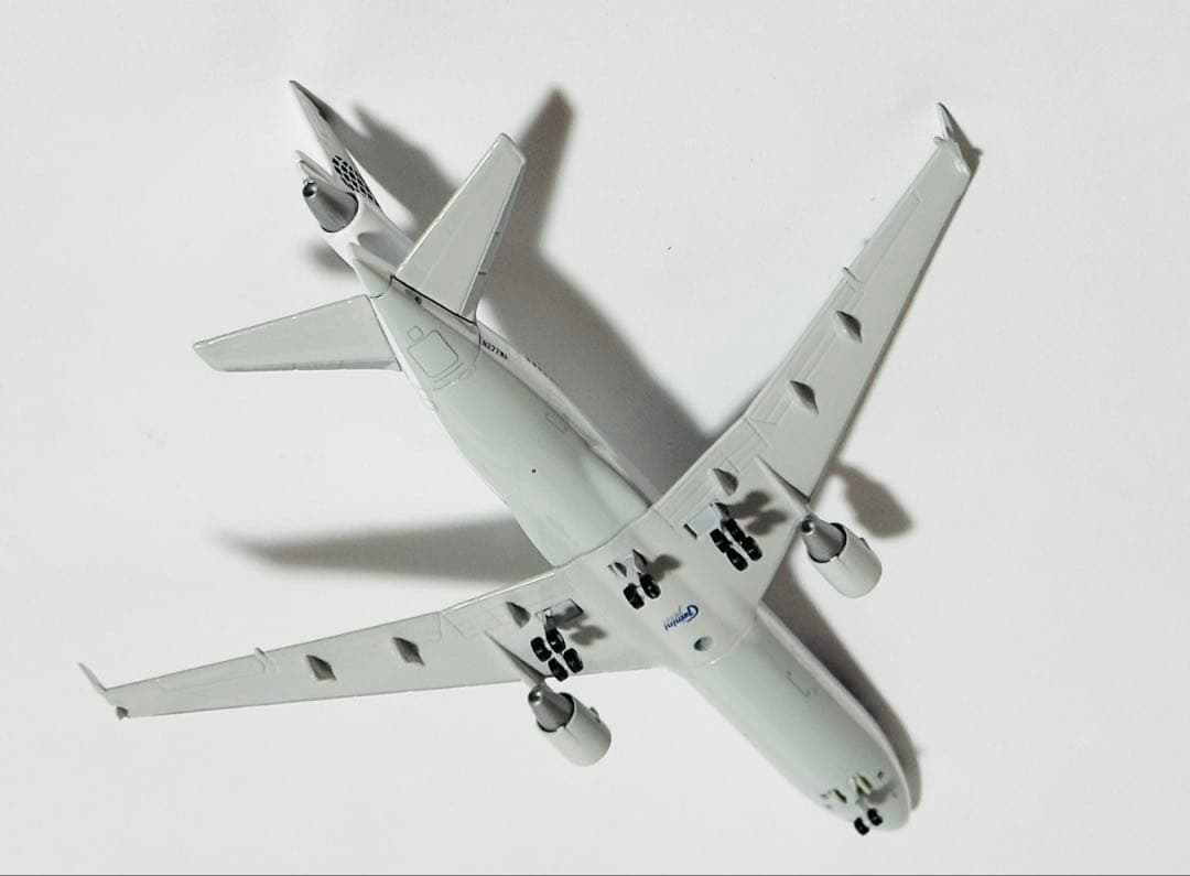 Gemini 1/400 MD-11 ワールド航空(World Airways)