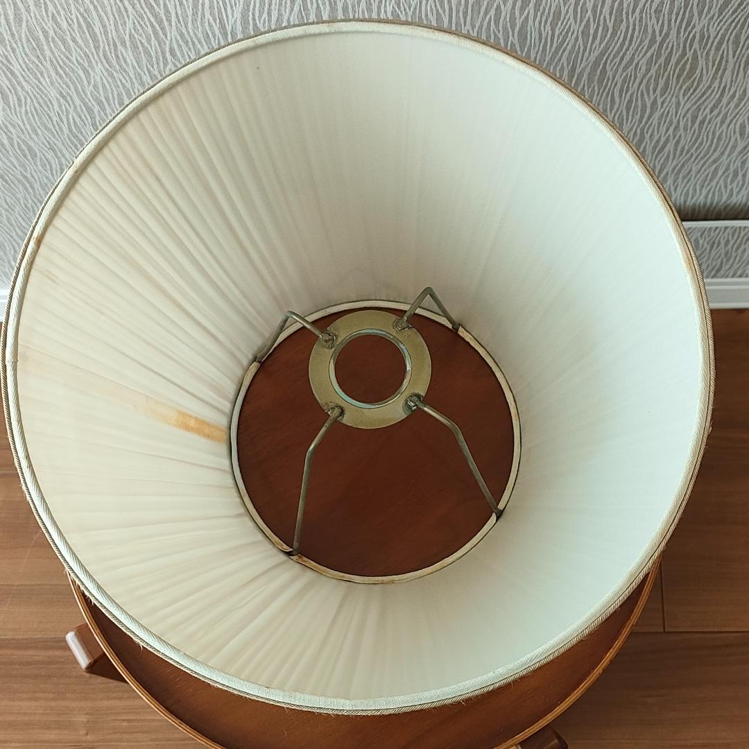 池田製作所　テーブルランプ　支柱レザー張り　 スイングアーム