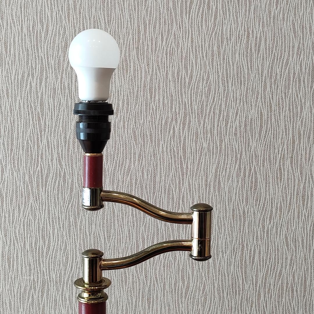 池田製作所　テーブルランプ　支柱レザー張り　 スイングアーム