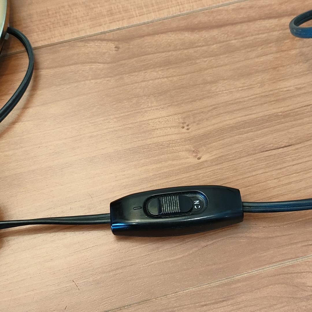 池田製作所　テーブルランプ　支柱レザー張り　 スイングアーム