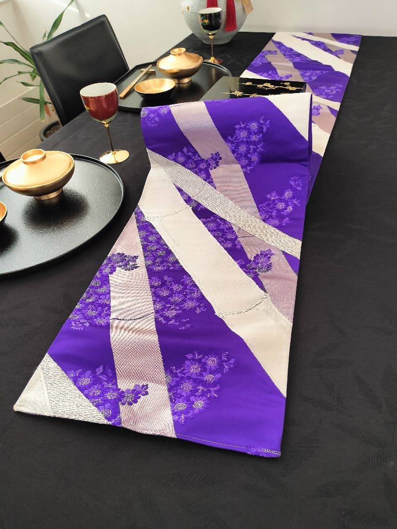 A845★逸品‼️豪華刺繍‼️正絹テーブルランナー2m7cm