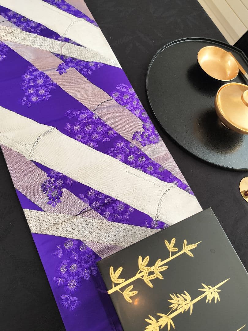 A845★逸品‼️豪華刺繍‼️正絹テーブルランナー2m7cm