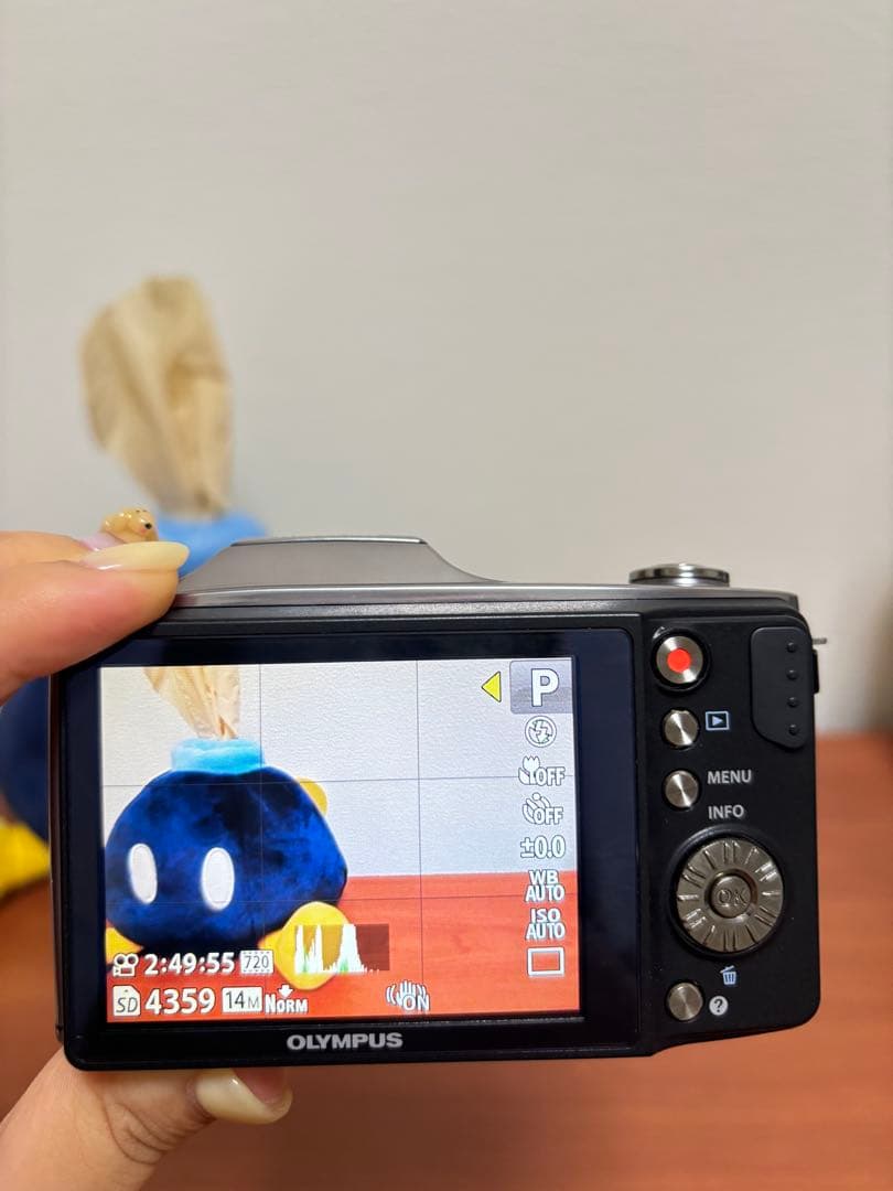 美品　OLYMPUS SZ-14 コンパクトデジタルカメラ