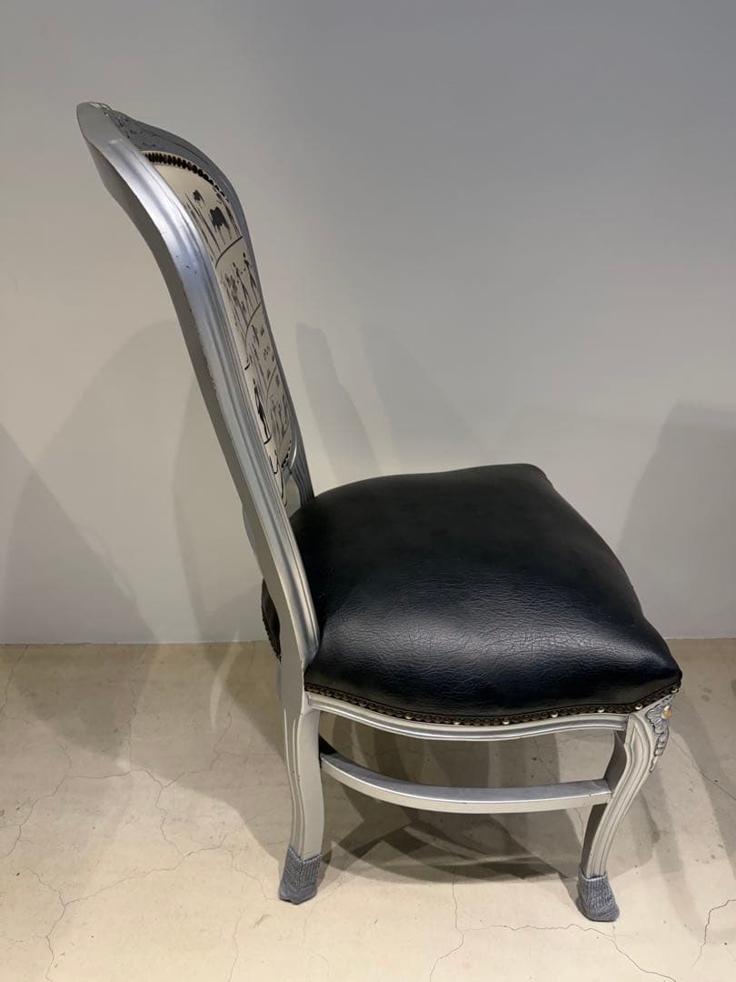 エジプト風デザイン 椅子