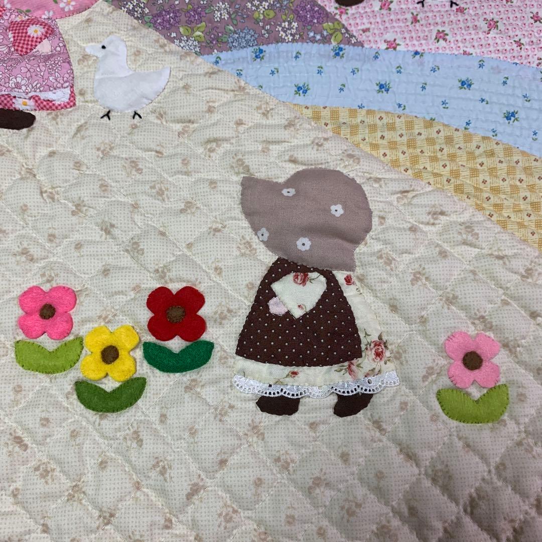 パッチワーク　スーちゃんタペストリー