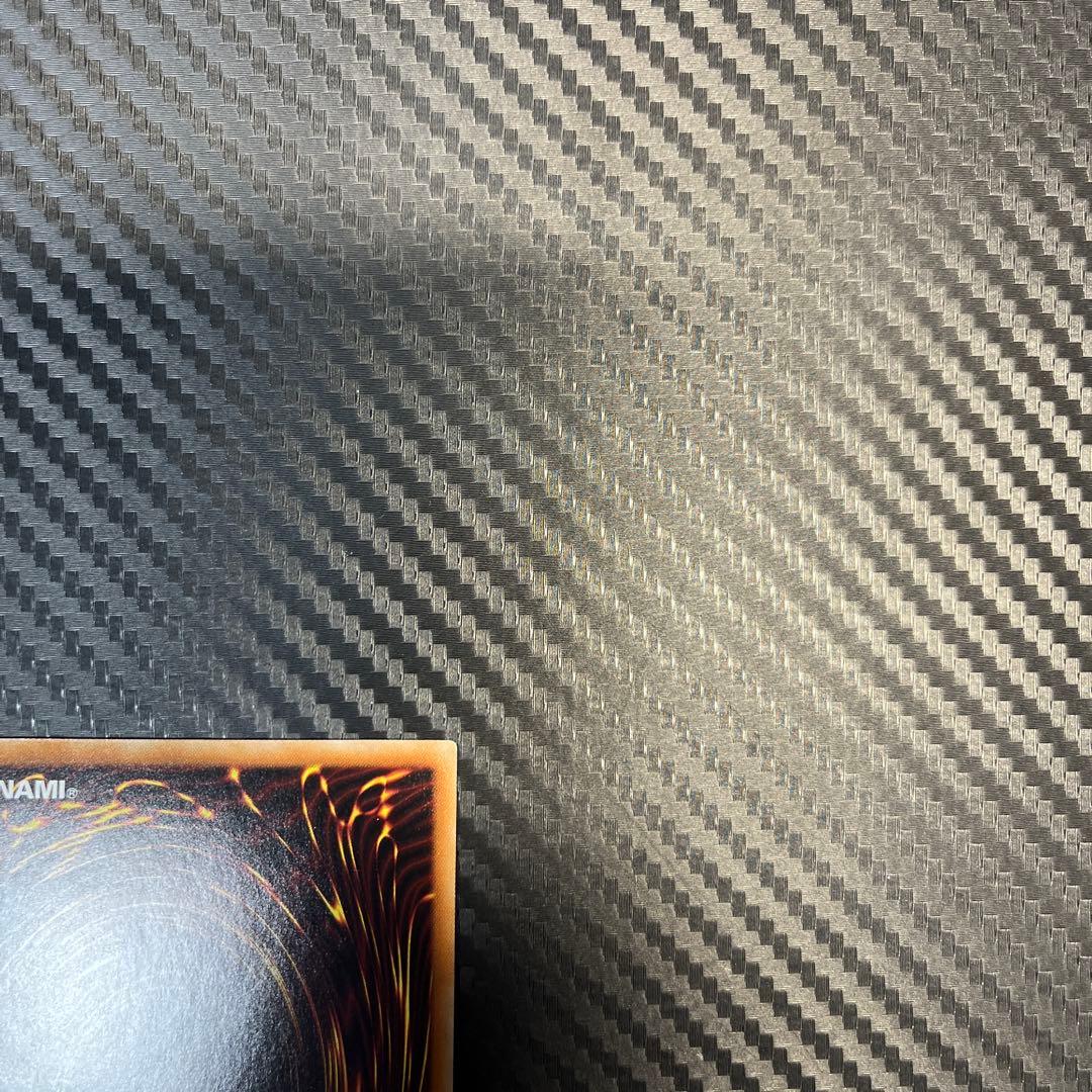 遊戯王　万物創世龍　100000 シークレット　20th 硬質ケース付き