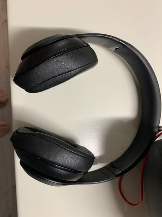 beatsヘッドホン Apple Store限定色