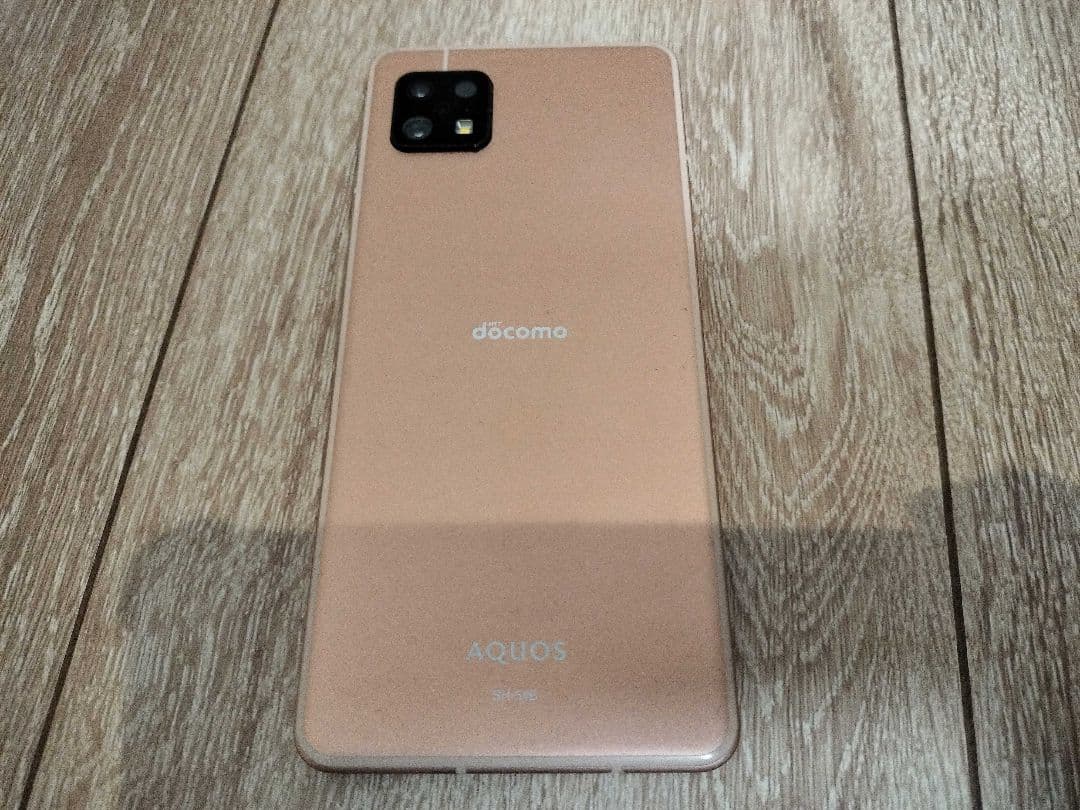 AQUOS SH-54B docomo版