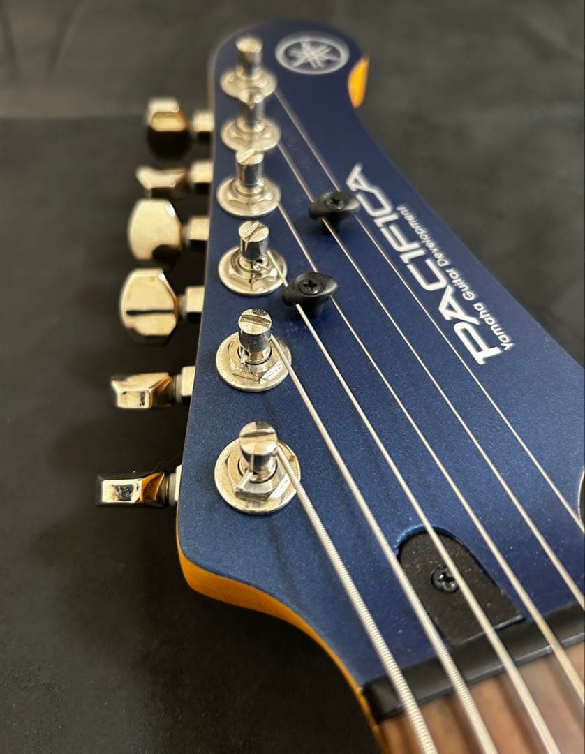 ギター YAMAHA PAC612VIIX