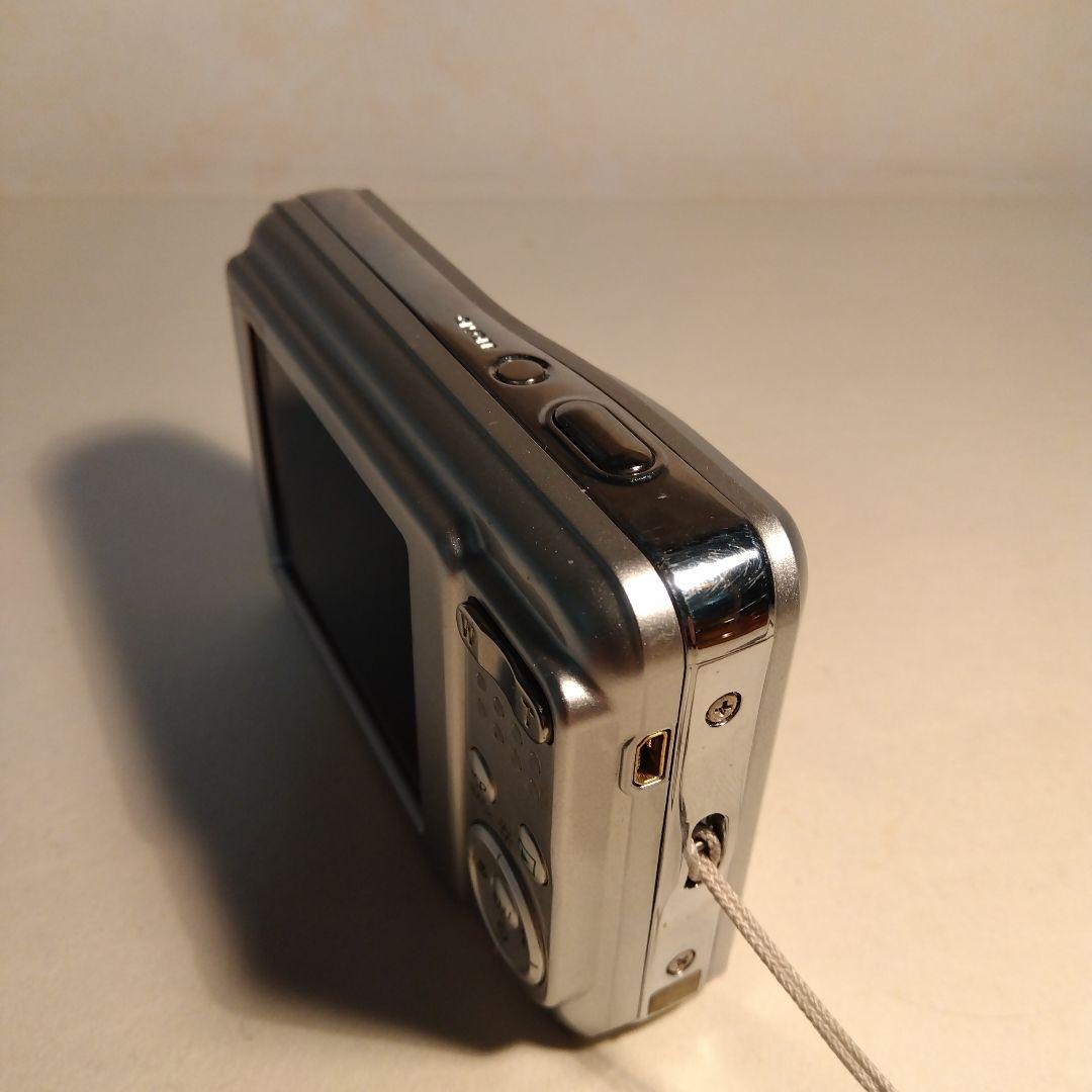 美品 FUJIFILM 10.2MEGA PIXELS コンパクトデジタルカメラ