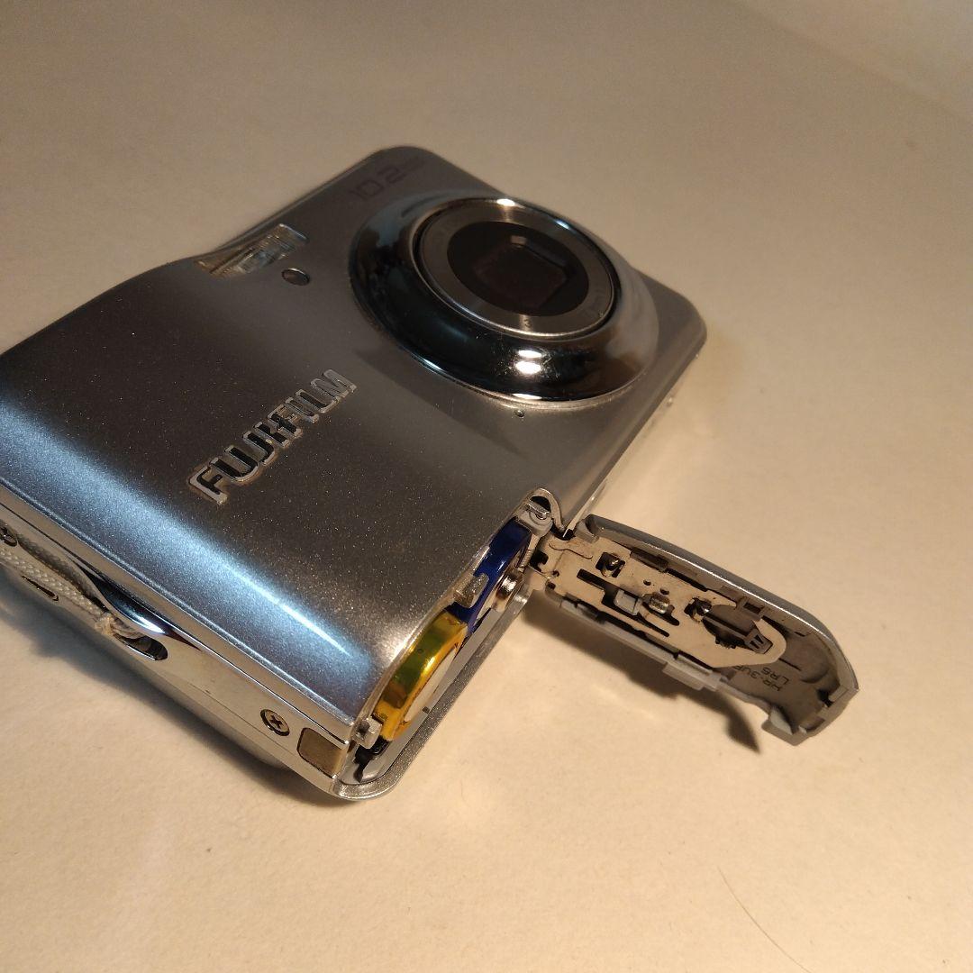 美品 FUJIFILM 10.2MEGA PIXELS コンパクトデジタルカメラ