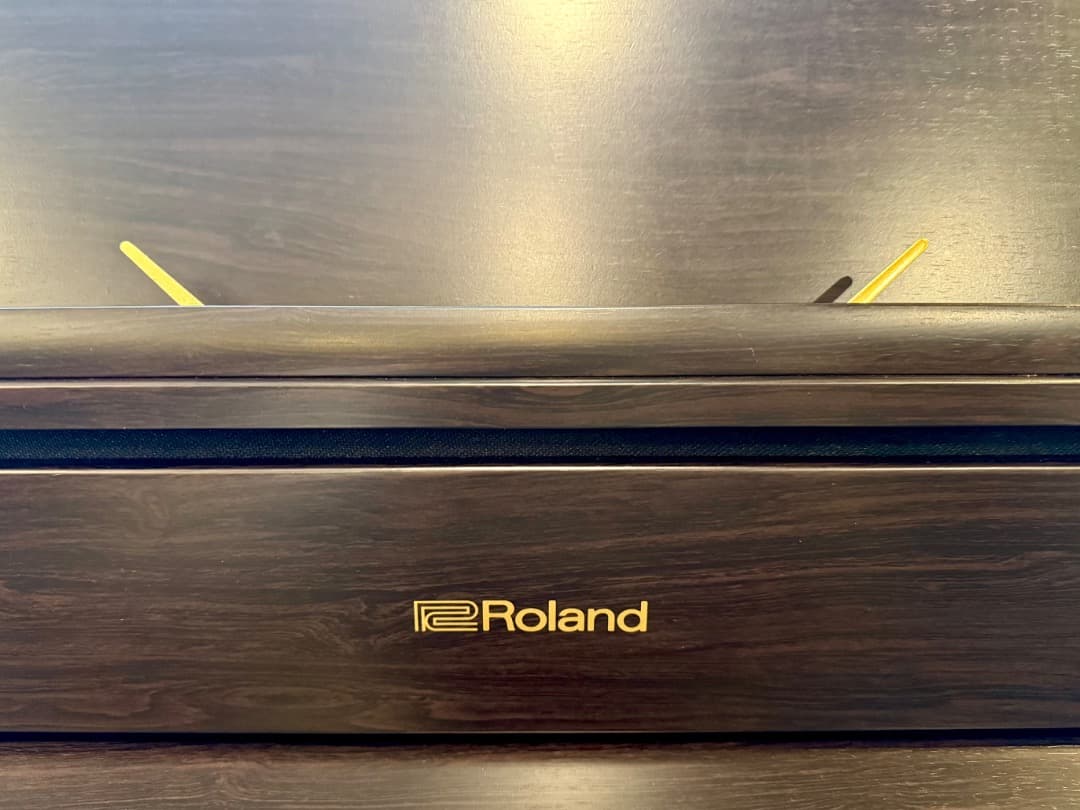 【送料込】Roland 電子ピアノHP605/高音質/88鍵/Bluetooth