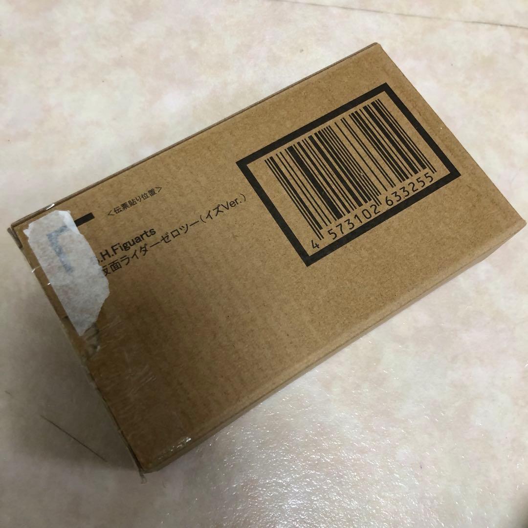 S.H.Figuarts 仮面ライダーゼロツー (イズVer.)