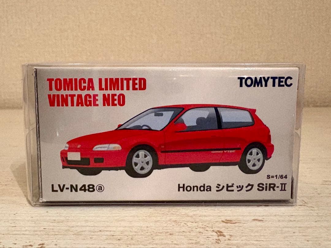 トミカリミテッドヴィンテージ LV-N48 a HONDAシビックSiR-Ⅱ 赤