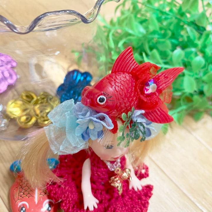 金魚の子。