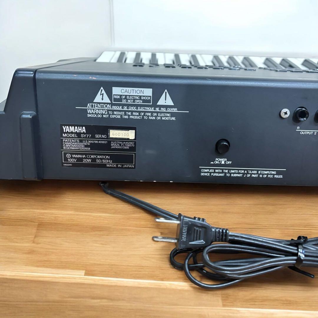 動作品✨ヤマハ SY77 シンセサイザー 61鍵盤 説明書完備 美品 音出しOK
