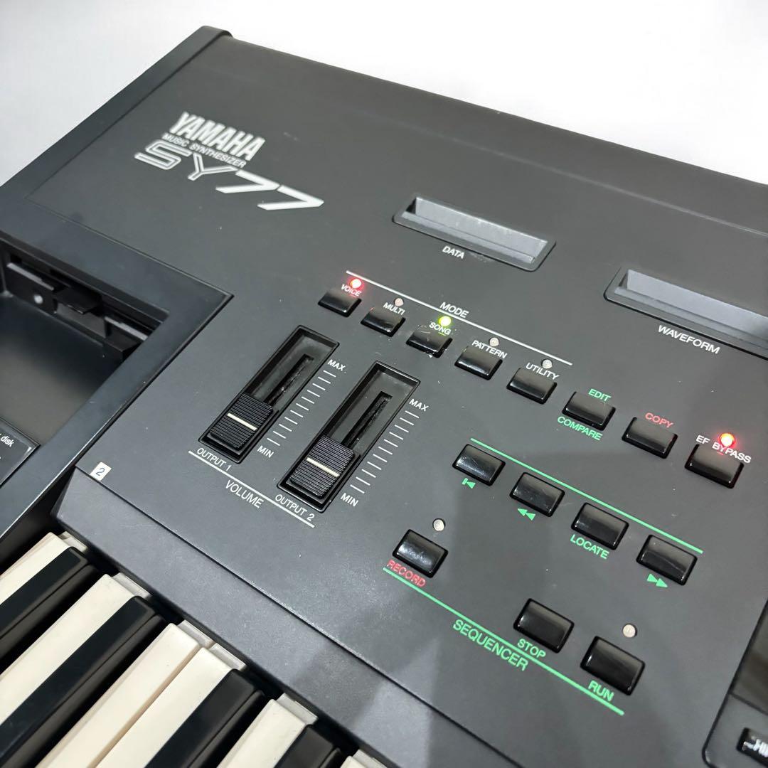 動作品✨ヤマハ SY77 シンセサイザー 61鍵盤 説明書完備 美品 音出しOK