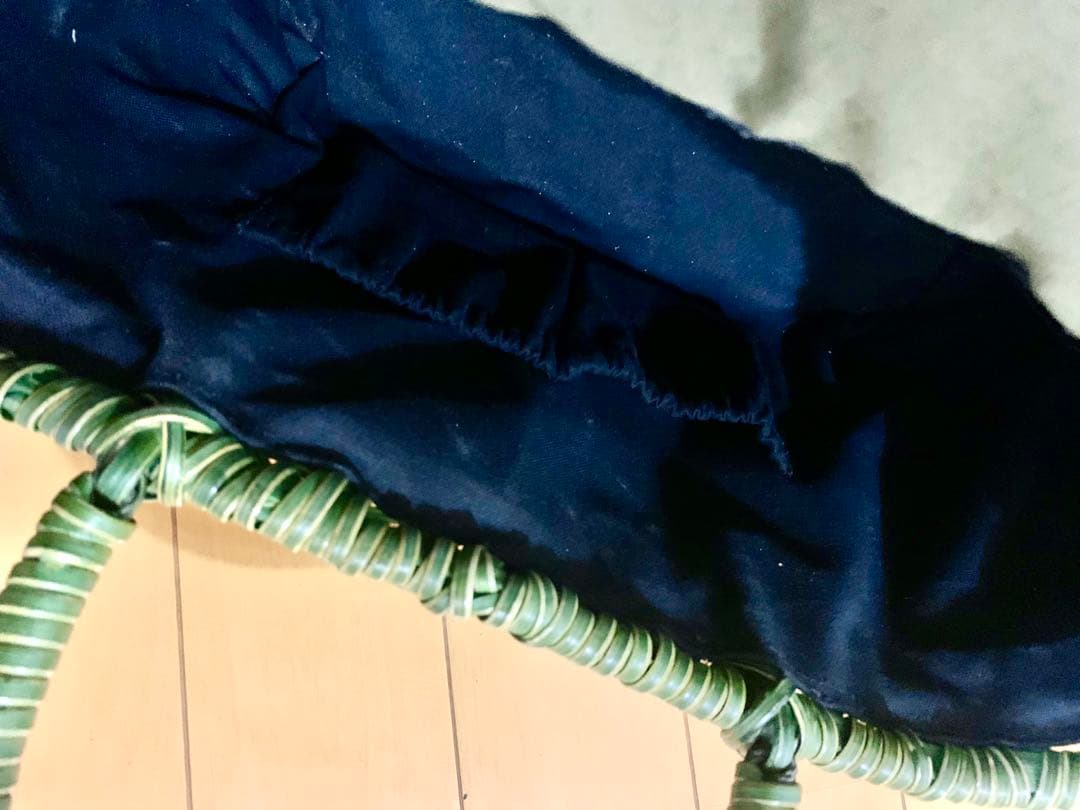 作家作品　緑色の天然素材竹編みかごバッグ