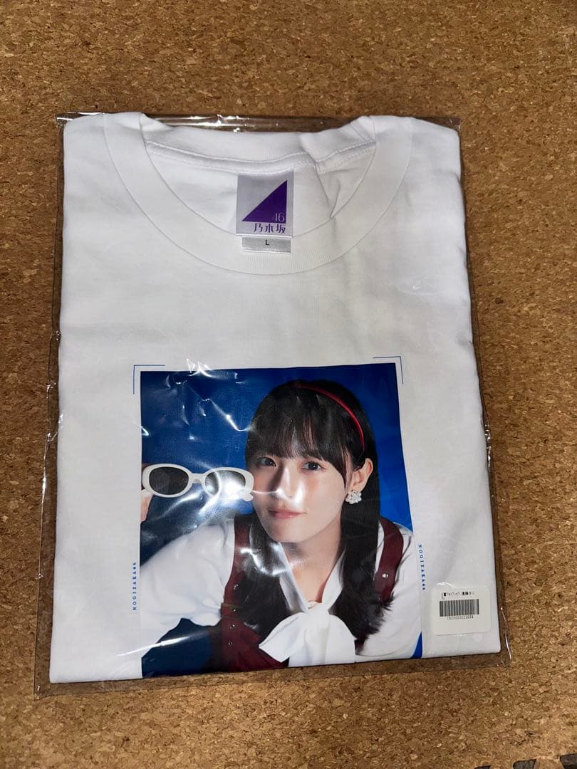 遠藤さくら Tシャツ