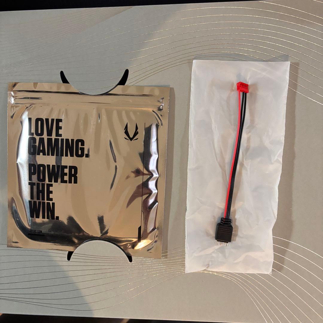 ZOTAC RTX 4090 AMP EXTREME AIROサポートステイ付き