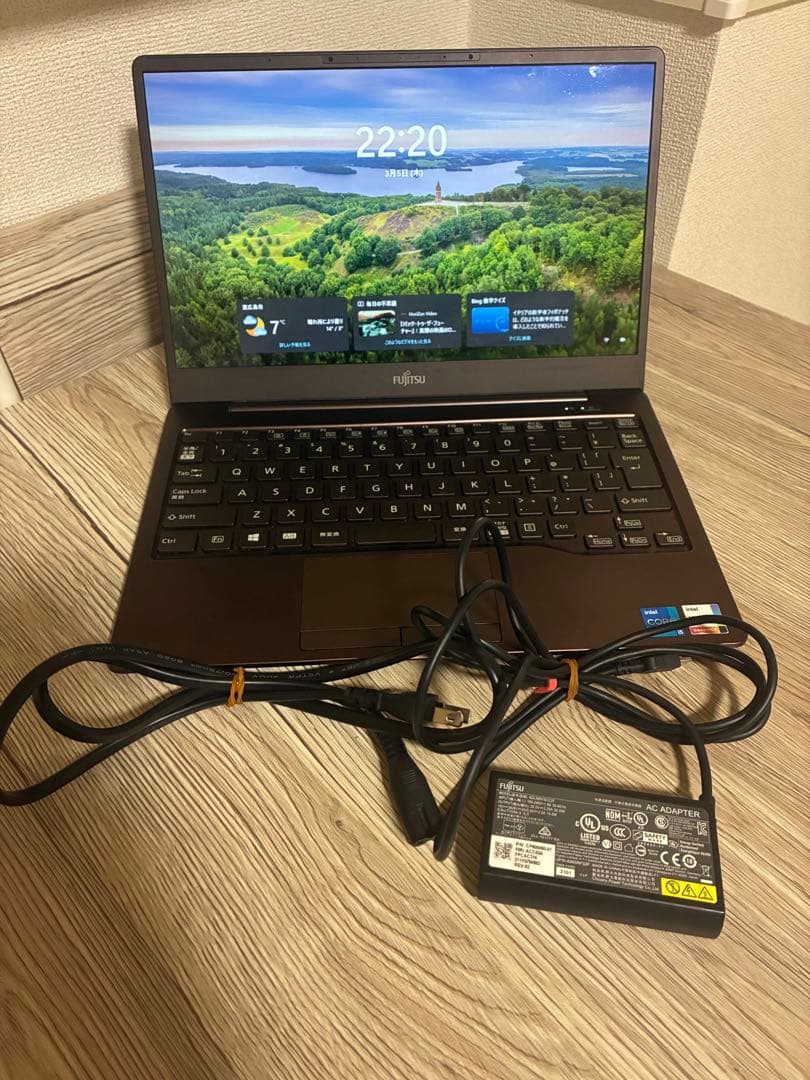 富士通LIFEBOOK CH75/E3 Core i5 SSD256GB 8GB
