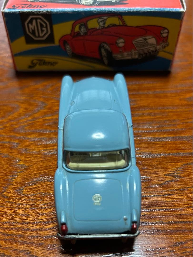 ミニカー Tekno no.824 MGA 1600