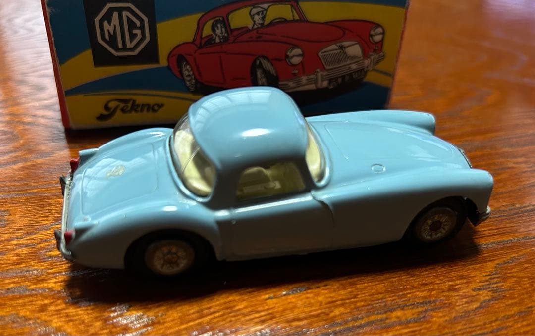 ミニカー Tekno no.824 MGA 1600