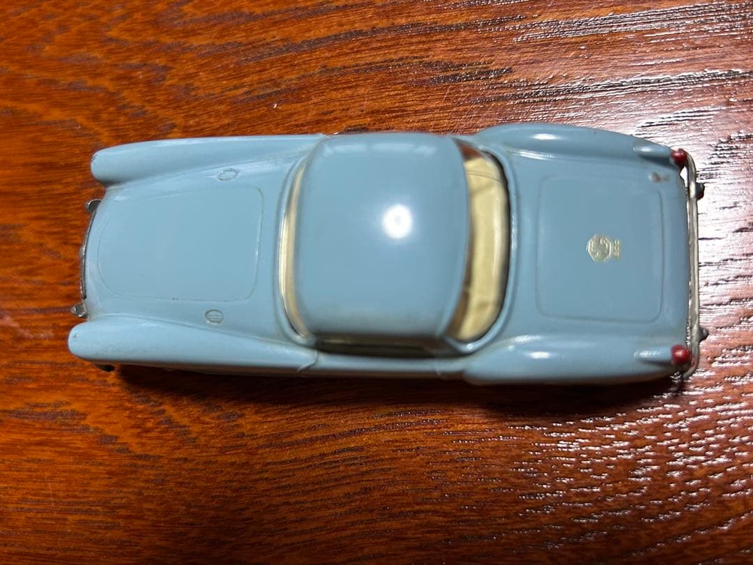 ミニカー Tekno no.824 MGA 1600