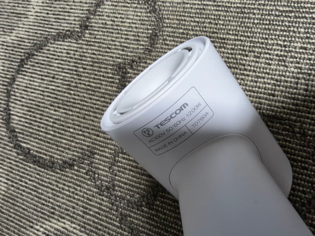 TESCOM テスコム ヘアドライヤー ホワイト TD760A